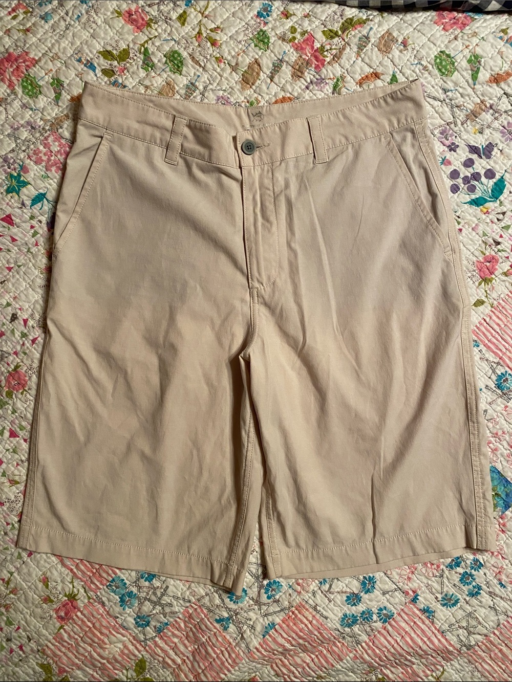 Southern Tide Boys Tan Flat Front Shorts size 16 nwot